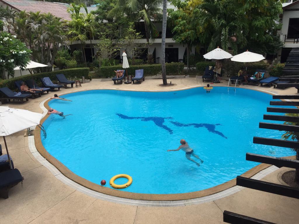 Bamboo Beach Hotel & Spa Patong Exterior foto